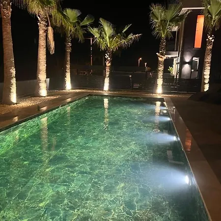 Βίλα The Pool House Time