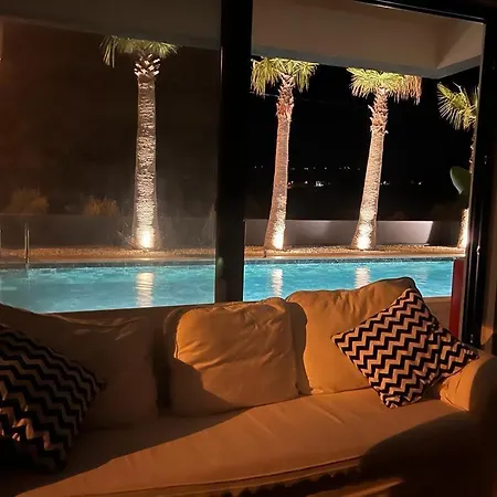 Βίλα The Pool House Time *