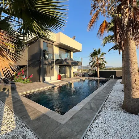 The Pool House Time Βίλα