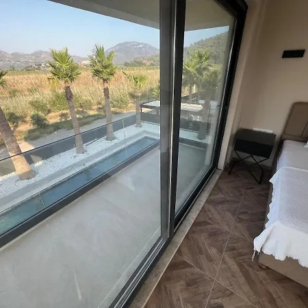 The Pool House Time Monthly Welcome * דלמן